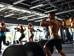 Workout Gym Dengan Kombinasi Yoga Untuk Fleksibilitas Dan Kekuatan Otot