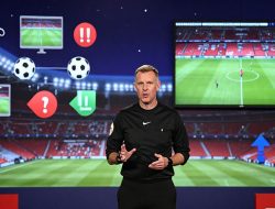 Kontroversi VAR di Liga Inggris: Howard Webb Berikan Penjelasan Resmi